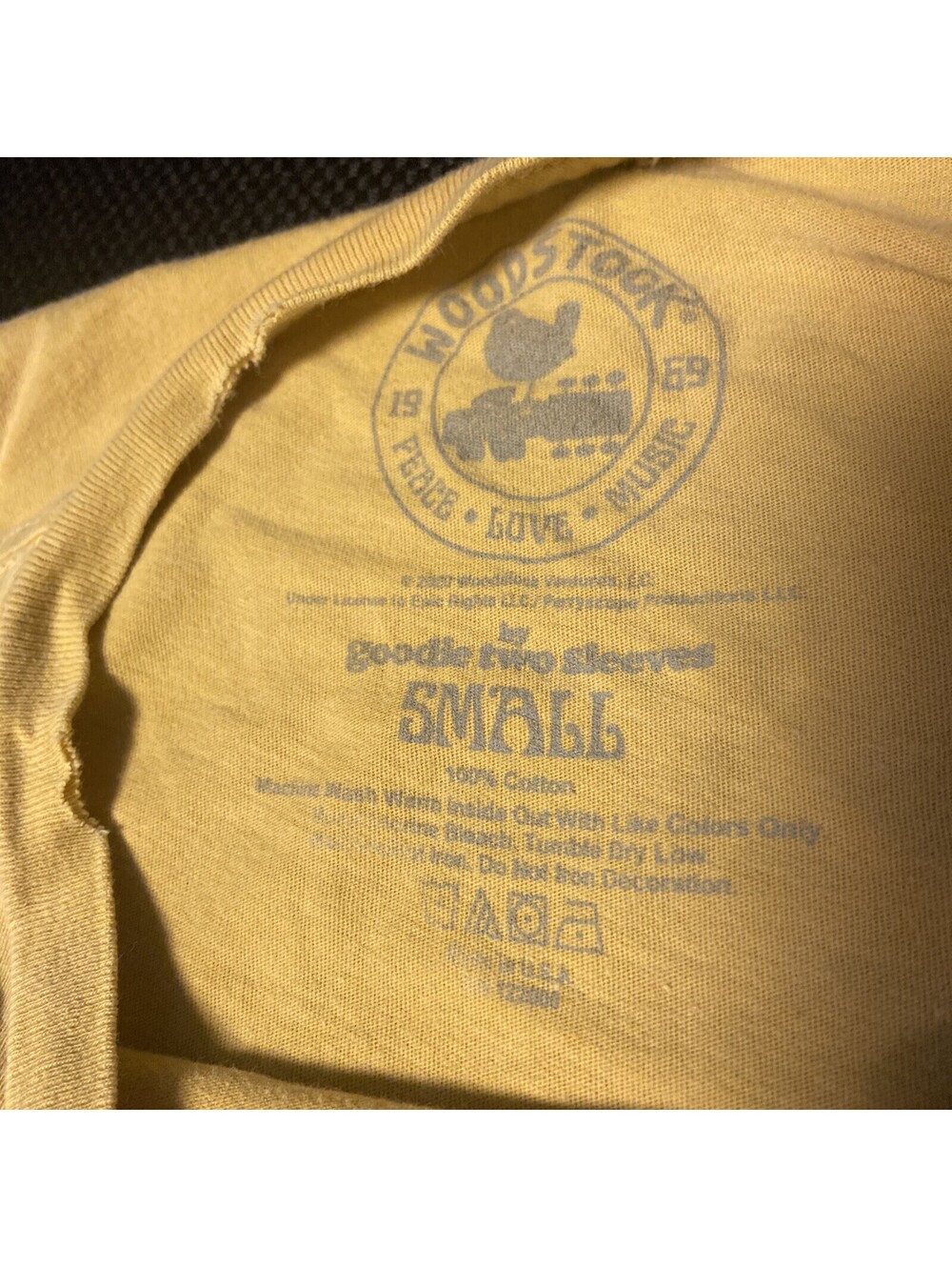 Goodie Two Sleeves Woodstock ‘69 T shirt distressed Size S Yellow - Picture 2 of 9